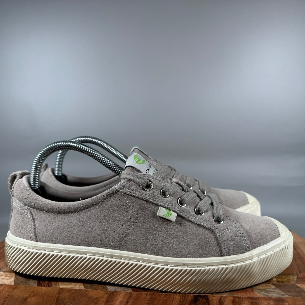 Cariuma OCA Low Suede Sneakers Shadow Grey Womens 9 Mens 7.5 Sustainable Shoes